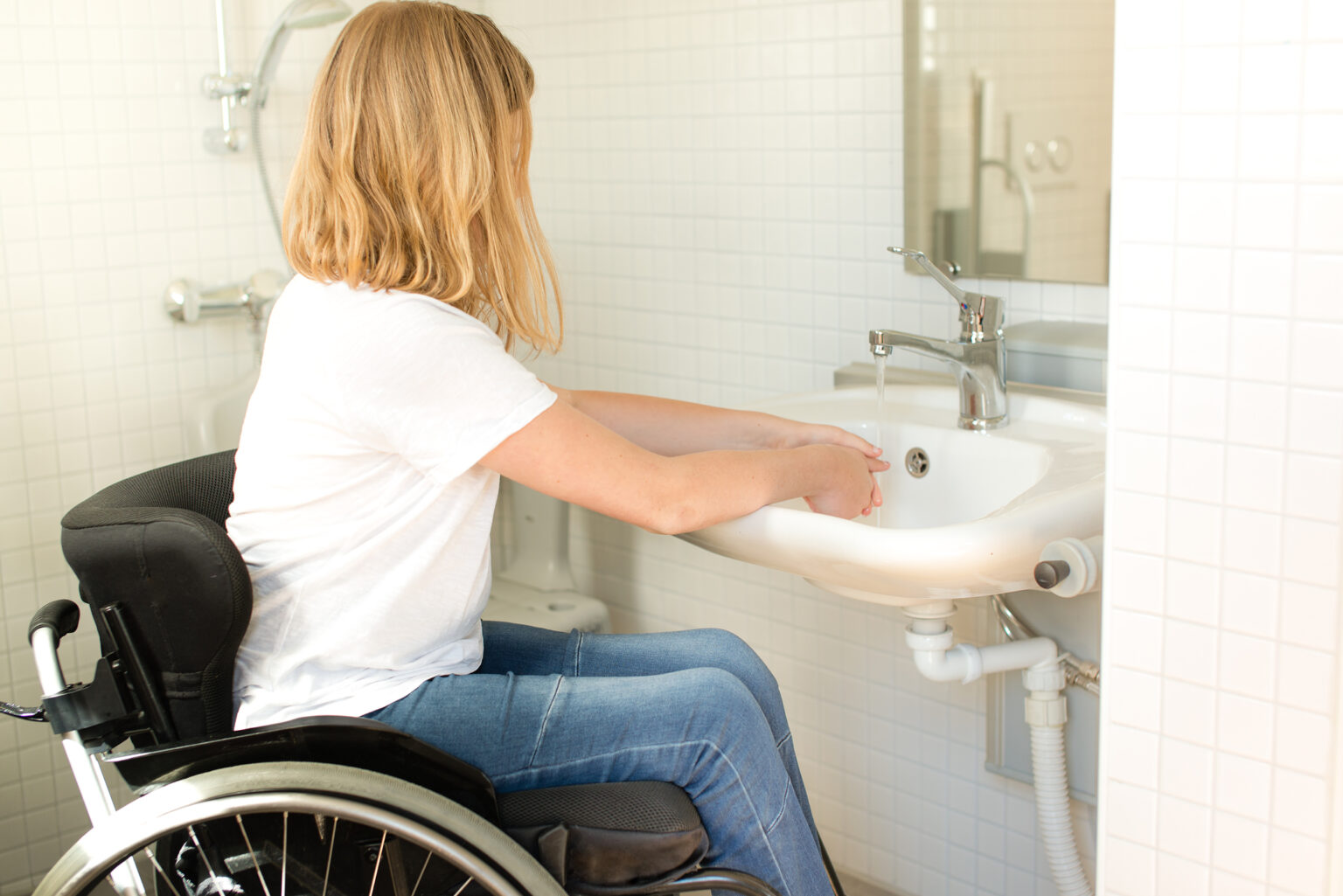 ADA Certified Wheelchair Accessible Pedestal Sinks in Raleigh, NC